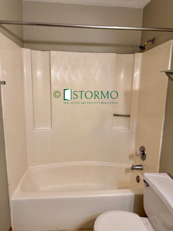 Building Photo - 519 14th St S