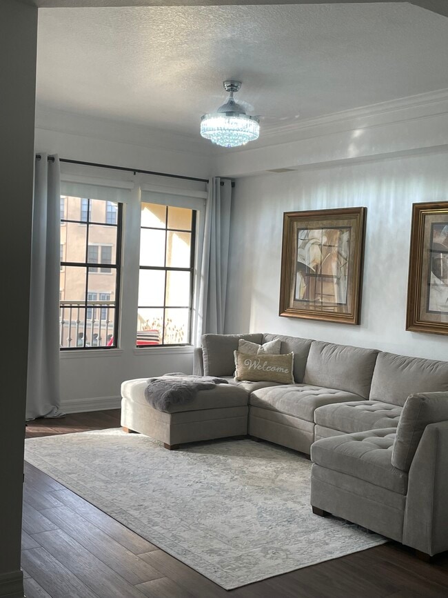 Building Photo - 500 Mirasol Cir