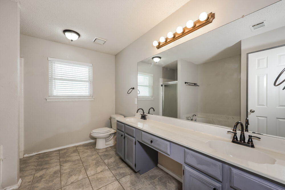 Building Photo - 5024 Flat Creek Dr