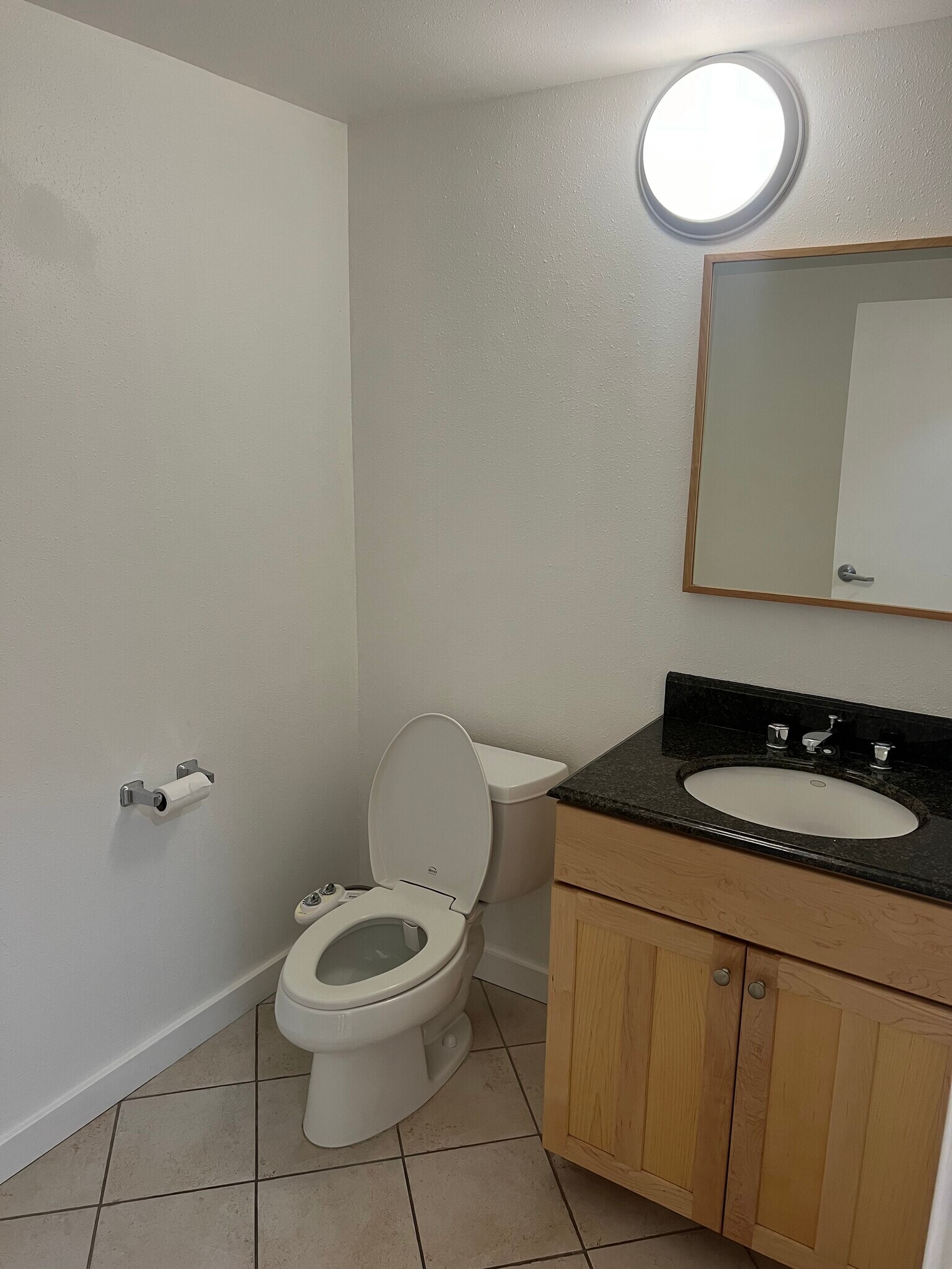 Building Photo - 425 28th St