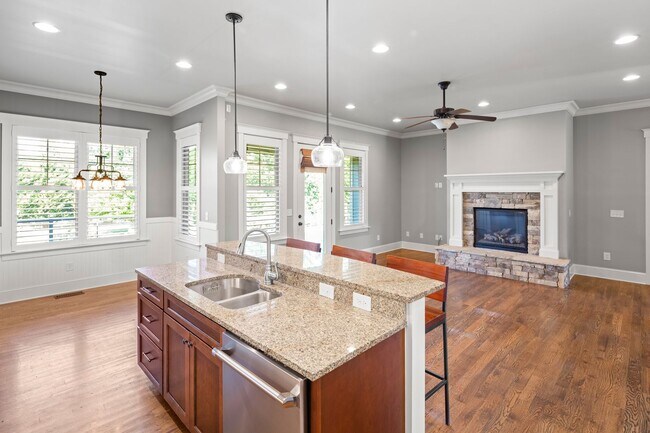 Building Photo - High-End Home on One Level - Beautiful Fletcher Neighborhood