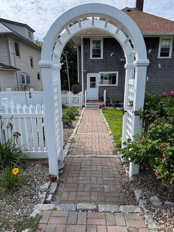 Building Photo - 11 Mayflower Rd