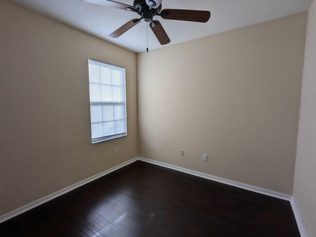 Building Photo - 5162 White Oleander
