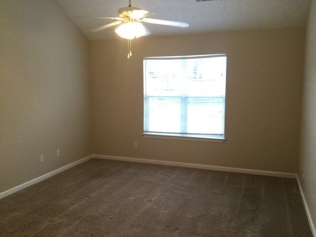 Building Photo - 938 Tilford Point Pl