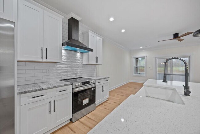 Building Photo - Salisbury New Construction 3 bedroom 2.5 baths