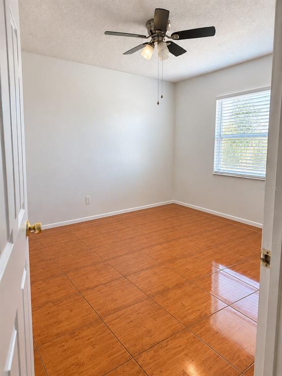 Building Photo - 773 E Birchwood Cir