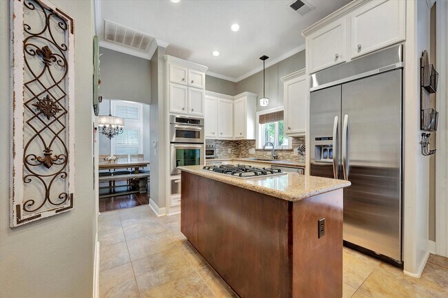 Building Photo - 3806 Canyon Bluff Ct