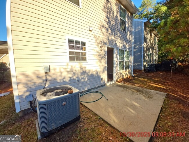 Building Photo - 540 Epris Ln