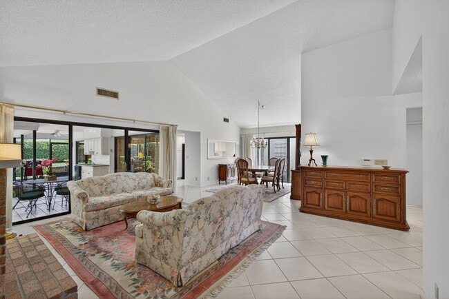 Building Photo - 17001 Freshwind Cir