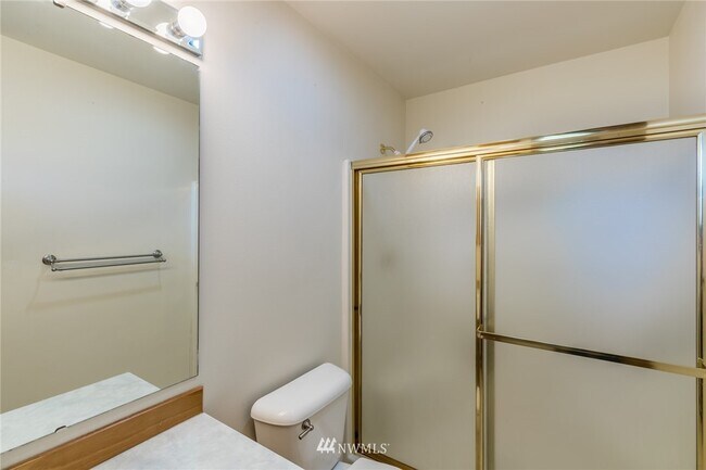 Bathroom attached to primary bedroom - 10205 7th Pl SE