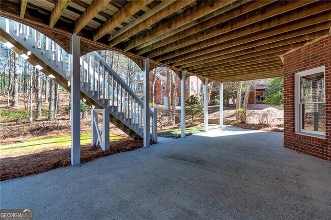 Building Photo - 115 Wolf Willow Ct