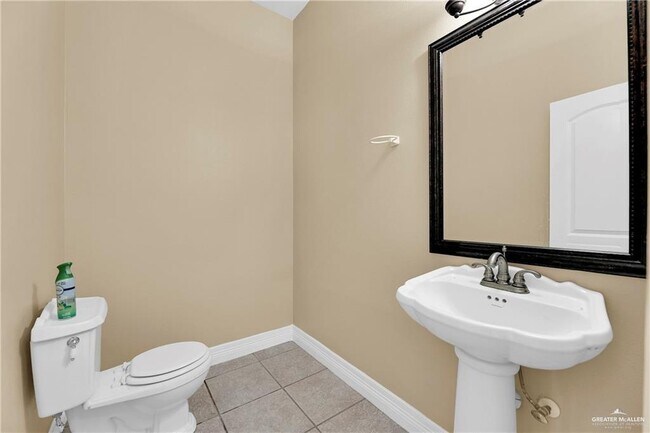 Building Photo - 29 Barcelona Blvd