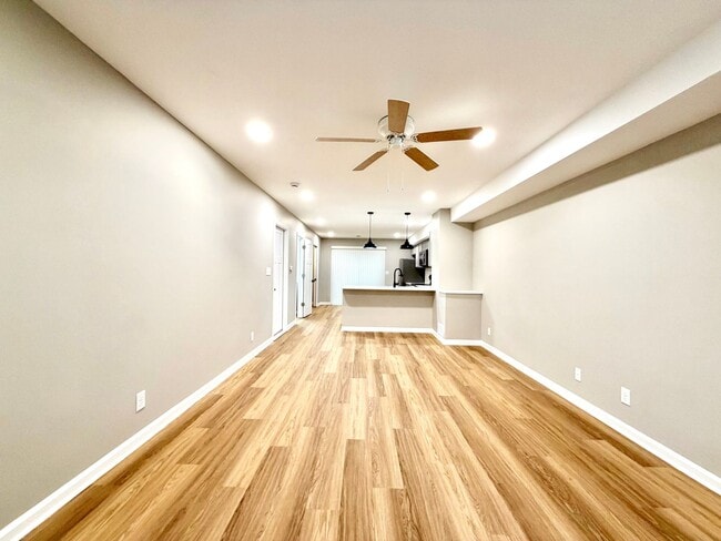 Building Photo - 511 Glenstone Springs Dr