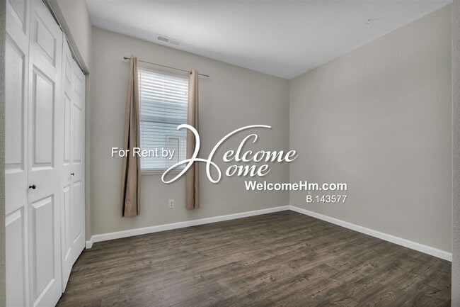 Building Photo - 3943 Aspendale Dr