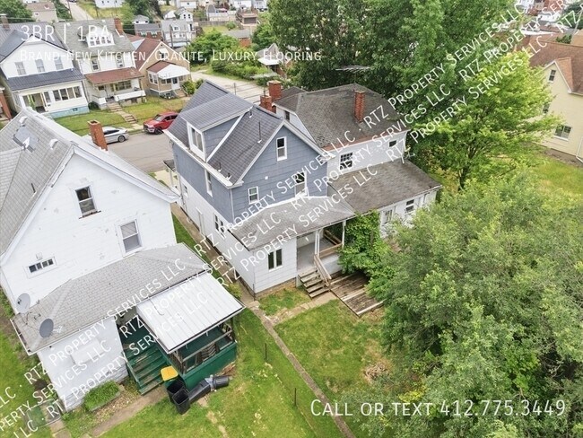 Building Photo - 2412 Grandview Ave