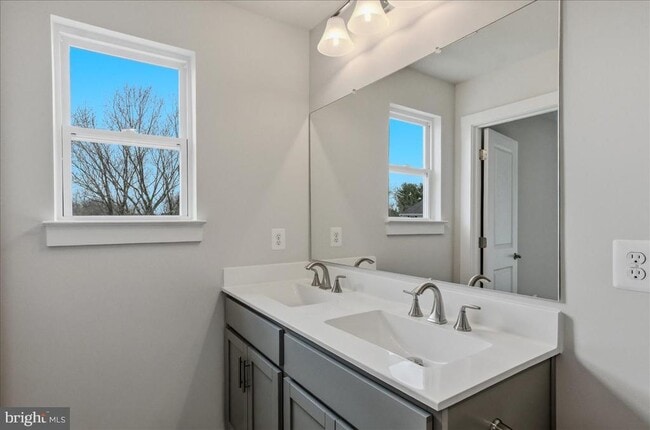 Building Photo - 101 Marlow Ct