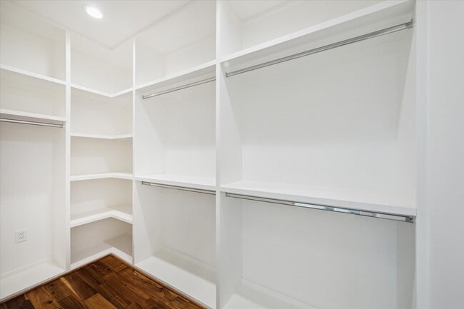 Building Photo - 1514 31st St