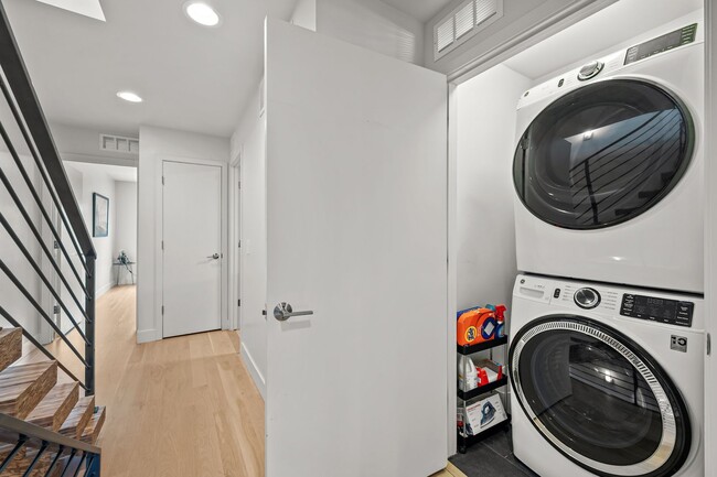 Building Photo - 3448 W 36th Ave