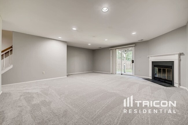 Building Photo - 3968 Forest Valley Rd