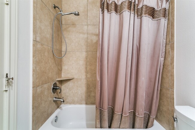 Building Photo - 5742 Kiam St