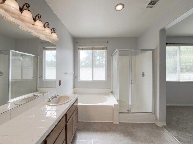 Building Photo - COMING SOON! Cute, Single Story Home For Rent In Temeku Hills!