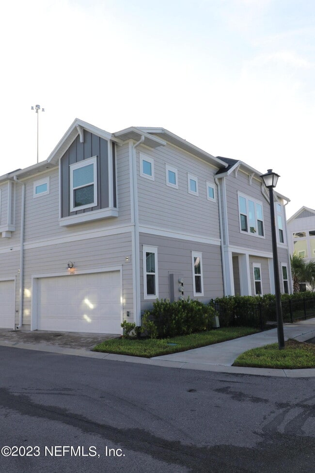 Building Photo - 11480 Gully Ct