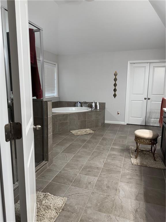 Building Photo - 4360 Serenity Lk Dr