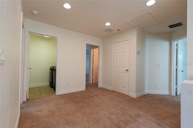 Building Photo - 9088 Outlook Rock Trail