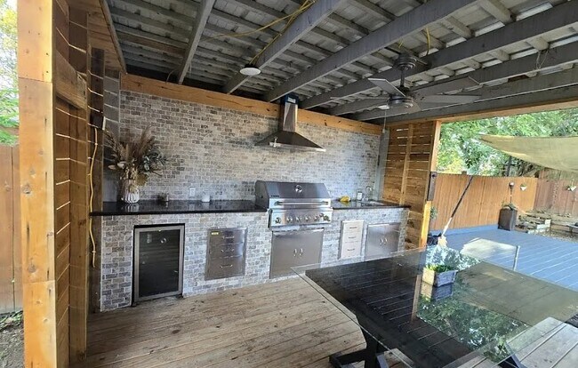 Building Photo - 2307 Beth Ln