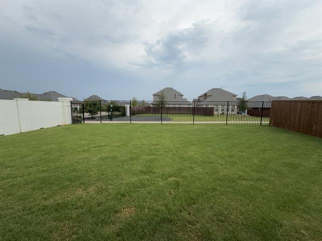 Building Photo - 612 Amenduni Ln