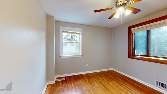 Building Photo - Fantastic Home in Fort Dupont Park! Parking and Basement Included!