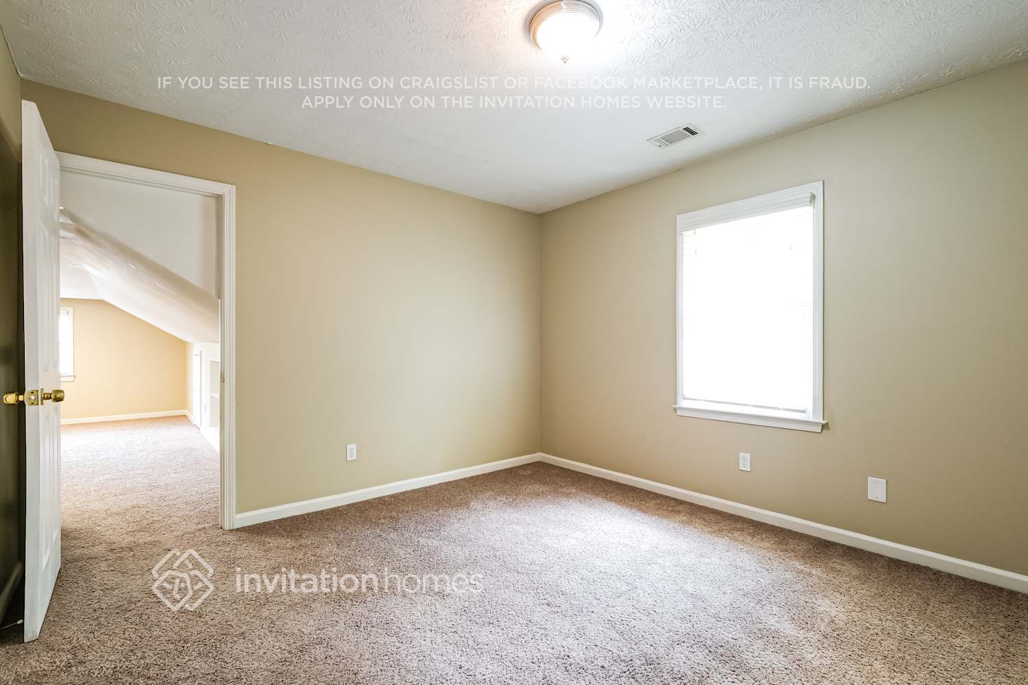 Building Photo - 4896 High Forest Dr