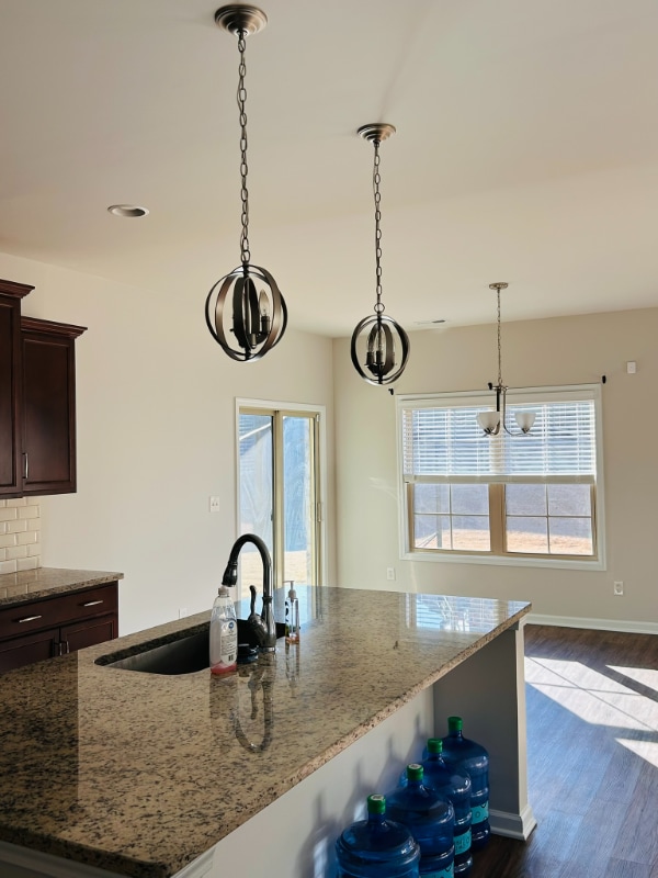 Building Photo - 292 Holt St