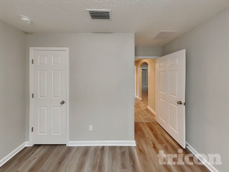 Building Photo - 77089 Crosscut Wy