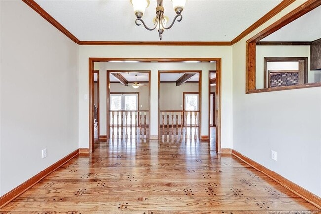 Building Photo - 329 Eddies Ln