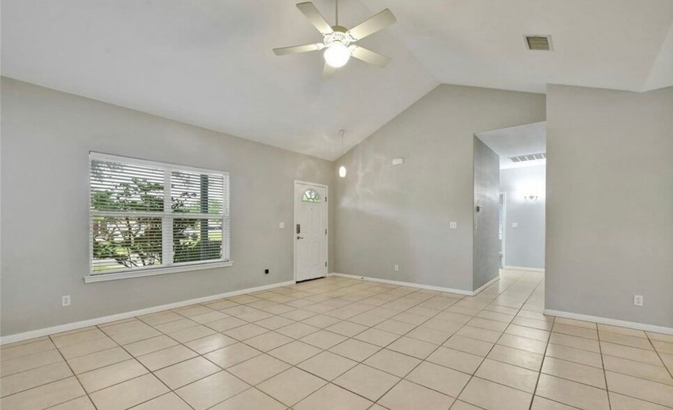 Building Photo - 622 Dartmouth Ave