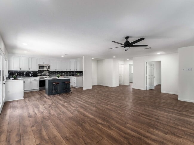 Building Photo - 1824 Arundel Dr