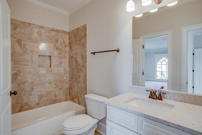 Building Photo - 5869 Chickasaw Ln