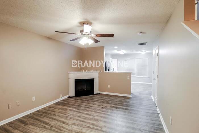 Building Photo - 204 Lossie Ln