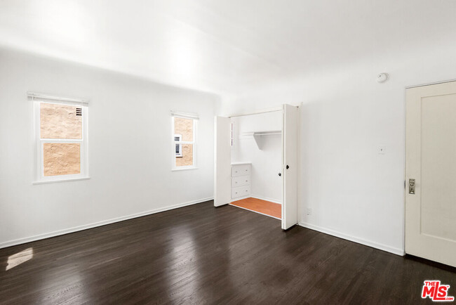 Building Photo - 7926 4th St