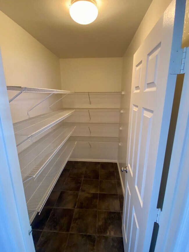 Building Photo - 3 Bed, 2 Bath in Rancho El Mirage