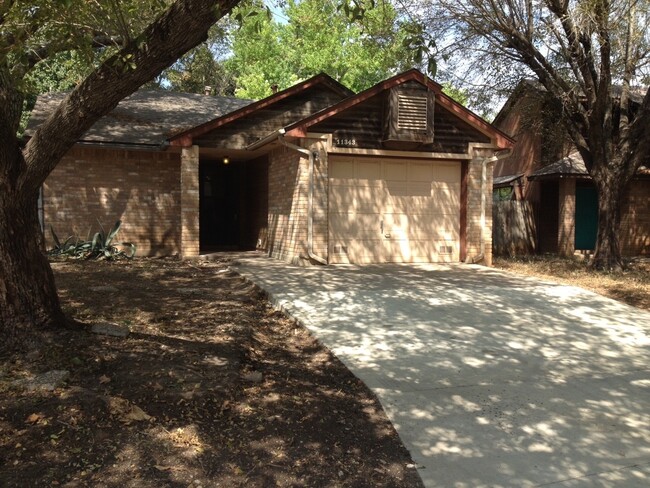 Building Photo - NICE HOME SURROUNDED BY LOTS OF TREES*MAST...