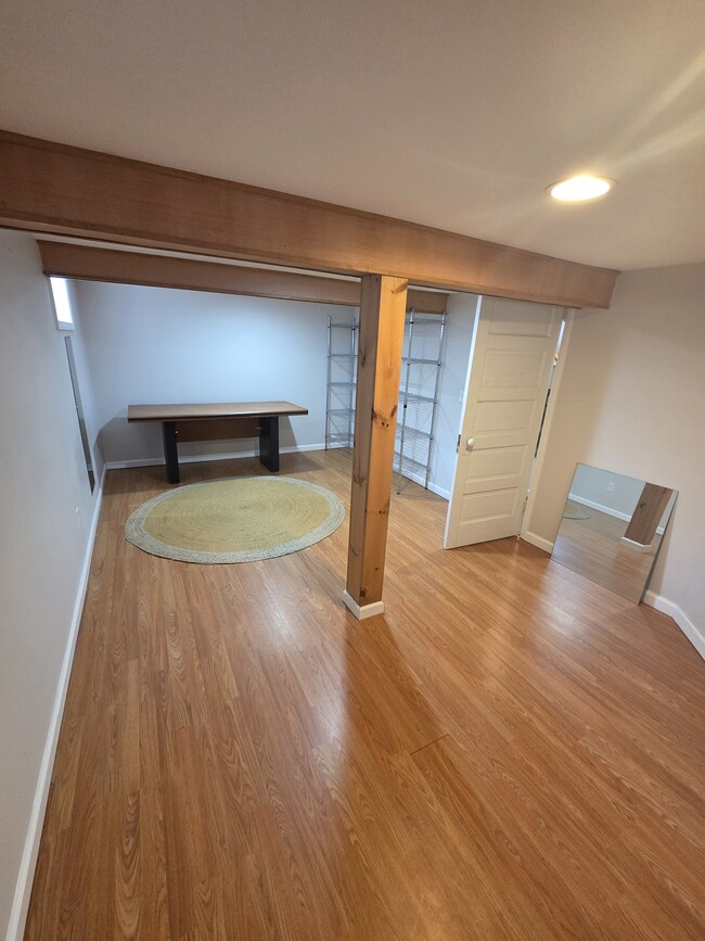 Building Photo - 176 W North St