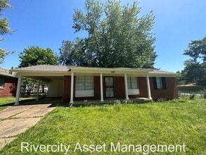 Building Photo - 4180 Kerwin Dr