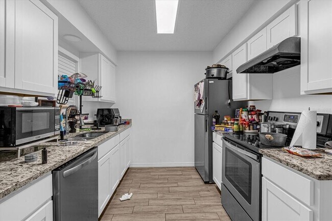 Building Photo - 1267 Woodman Way