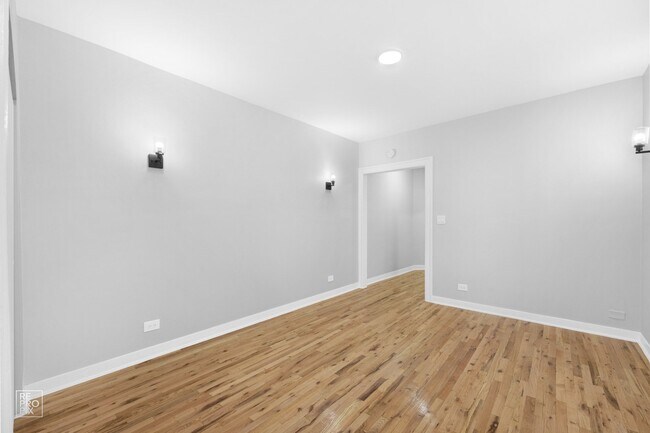 Building Photo - 4720 S Drexel Blvd Chicago, IL 60615