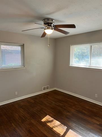 Building Photo - 501 Merrill Dr