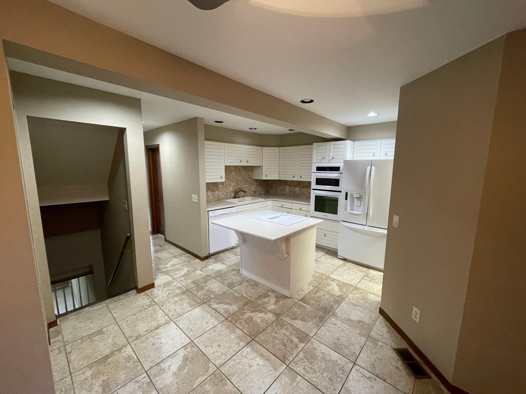 Building Photo - 7224 S Sundown Cir