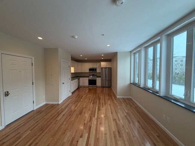 Building Photo - 85 Lowell St