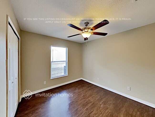 Building Photo - 1760 W Finland Dr